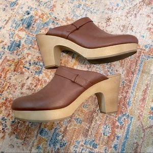 Old Navy Mule Clogs Size 10